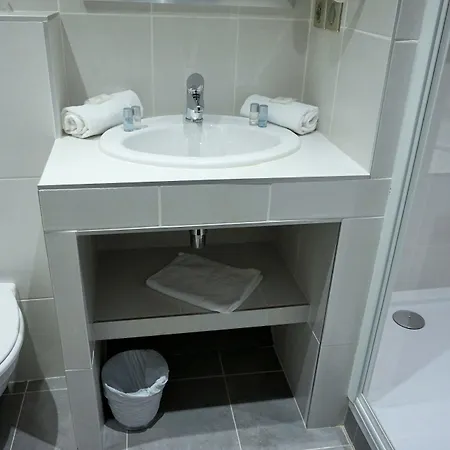 De La Couronne Aix-les-Bains