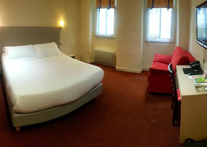 De La Couronne 엑스레뱅