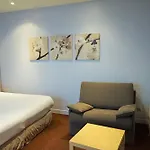 Hotel De La Couronne 2*