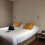 De La Couronne Hotel