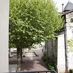 De La Couronne 2* Aix-les-Bains