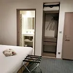 De La Couronne Hotell 2*