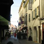 De La Couronne 2*