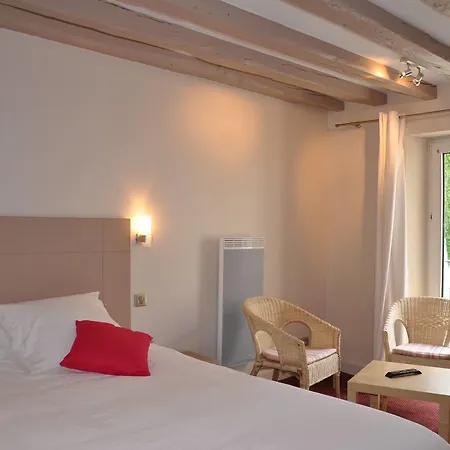 Otel De La Couronne 2*