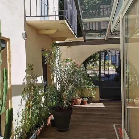 De La Couronne Otel 2*