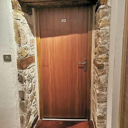 De La Couronne Отель 2*