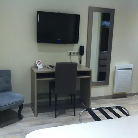 De La Couronne 2* Aix-les-Bains