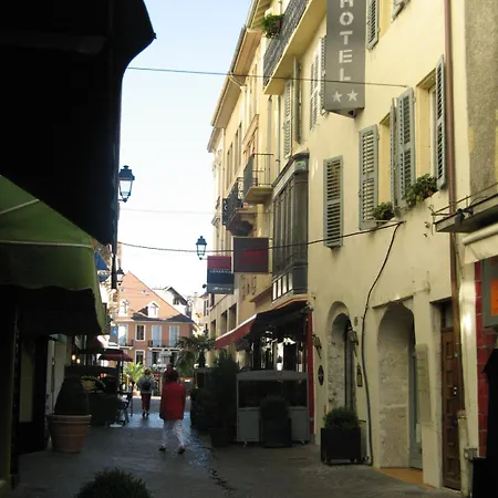 De La Couronne 2*