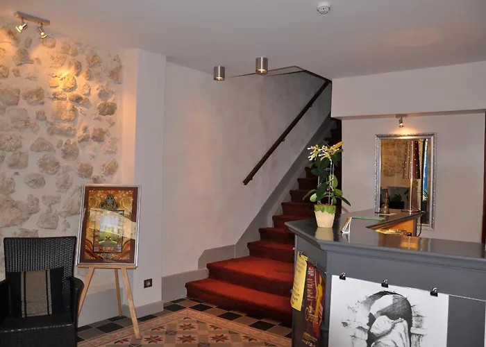 Hotell De La Couronne Aix-les-Bains