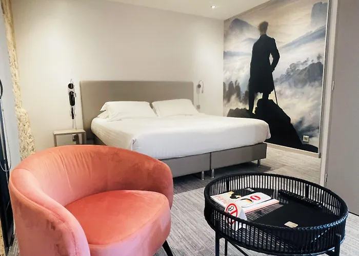 De La Couronne Hotel 2*