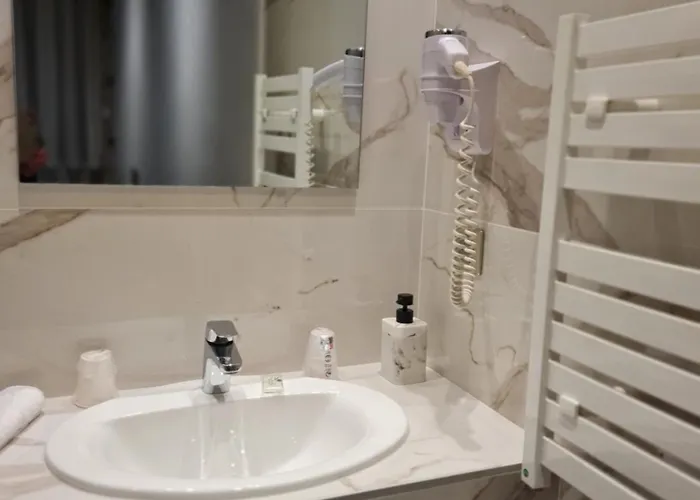 De La Couronne Hotell